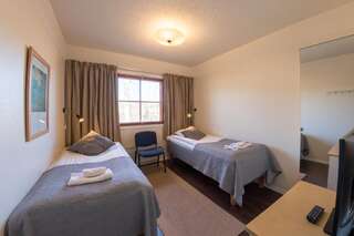 Отель Hotel Haapalinna Тампере Двухместный номер с 2 отдельными кроватями-22